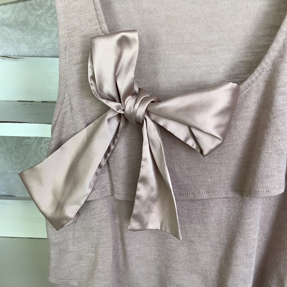 Bow Top - Picture 2 of 7